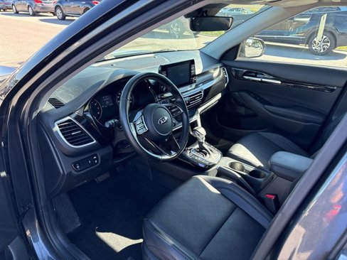 Certified 2021 Kia Seltos EX image 12