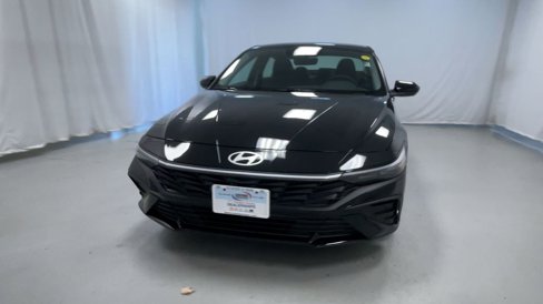 New 2025 Hyundai Elantra SE image 14