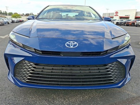 New 2025 Toyota Camry LE image 2