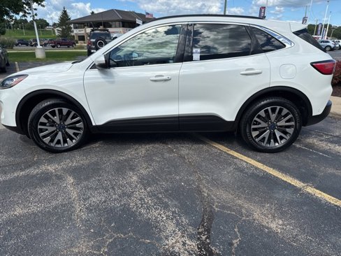 Certified 2020 Ford Escape Titanium image 4