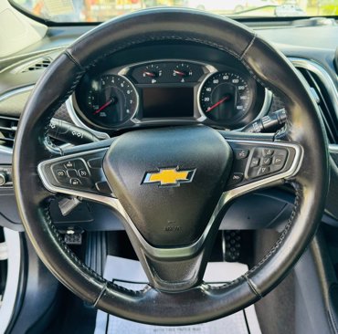 Used 2018 Chevrolet Malibu LT image 11
