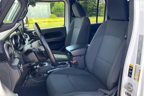 Used 2021 Jeep Gladiator Willys image 26
