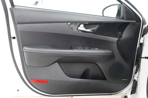 Used 2021 Kia Forte GT-Line w/ GT-Line Premium Package image 16