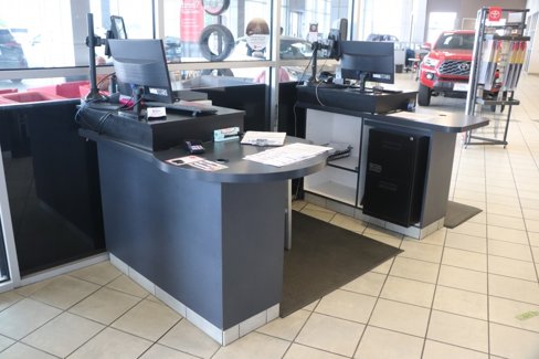 Used 2022 Toyota Tacoma SR image 11