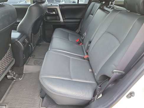 Used 2015 Toyota 4Runner Limited image 16