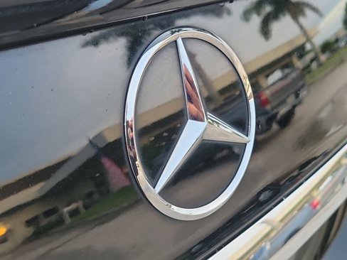 Used 2015 Mercedes-Benz S 550 Sedan image 9