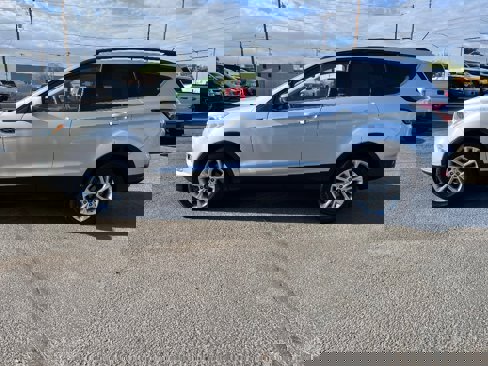 Used 2018 Ford Escape SE w/ SE Sync 3 Package image 9