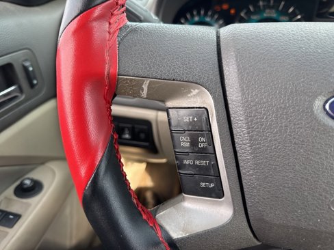 Used 2010 Ford Fusion SE image 41