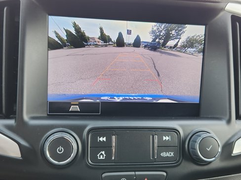 Used 2024 GMC Terrain SLT image 25
