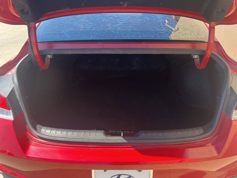 Used 2022 Hyundai Elantra SEL w/ Convenience Package image 10