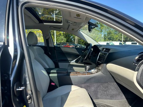 Used 2010 Lexus IS 250 AWD image 34