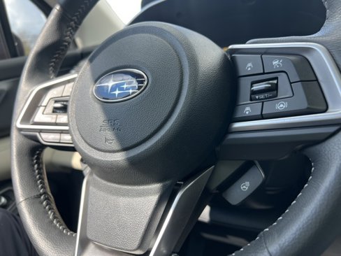 Used 2022 Subaru Ascent Limited w/ Technology Package image 16