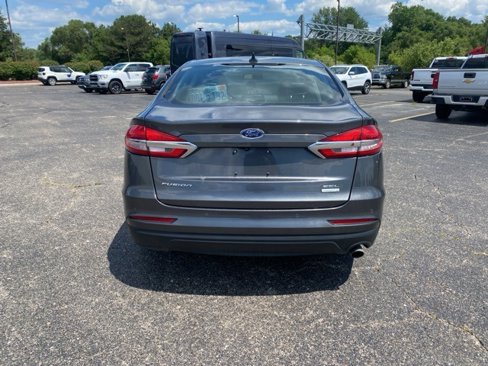 Used 2019 Ford Fusion SEL image 3
