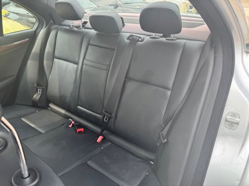 Used 2011 Mercedes-Benz C 350 Sport image 14
