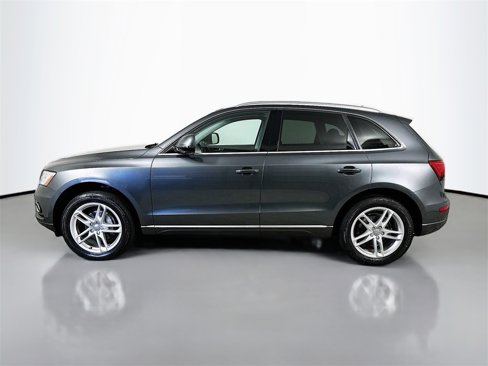Used 2017 Audi Q5 2.0T Premium Plus w/ Technology Package image 4
