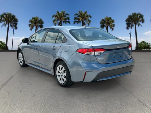 Used 2022 Toyota Corolla LE image 7