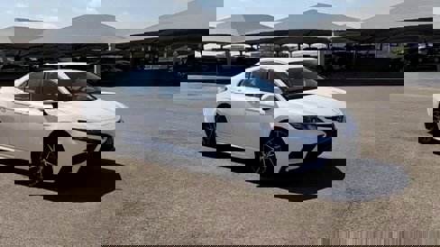 Used 2023 Toyota Camry SE image 2