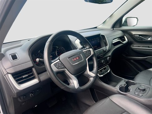 Used 2024 GMC Terrain SLT image 9
