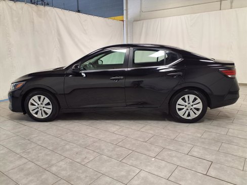 Used 2024 Nissan Sentra S image 6