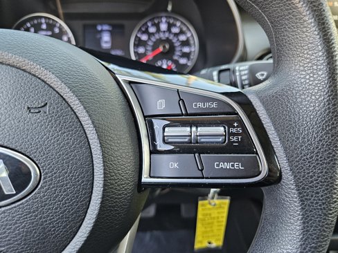 Certified 2020 Kia Forte LXS image 28