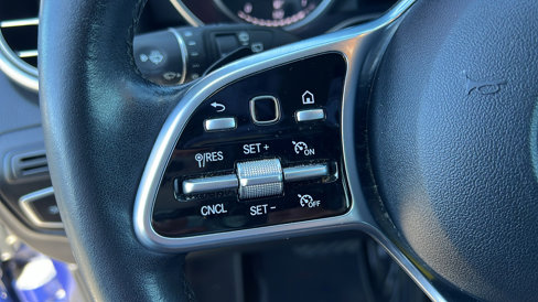 Used 2020 Mercedes-Benz GLC 300 4MATIC image 23