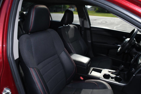 Used 2016 Toyota Camry SE image 22