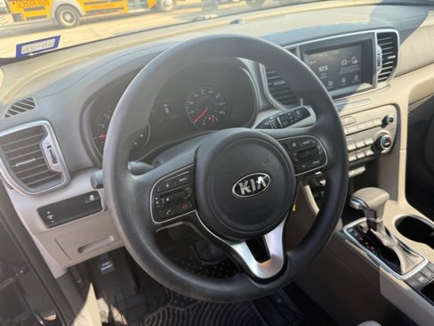 Used 2018 Kia Sportage LX w/ LX Popular Package image 11
