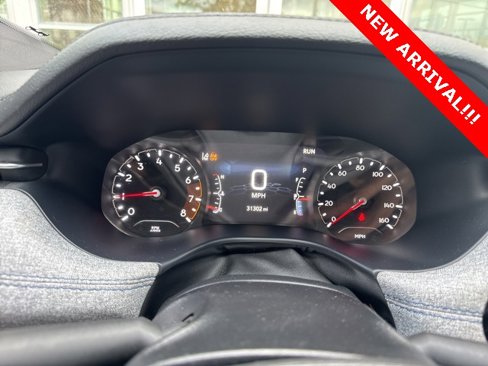 Used 2024 Jeep Compass Sport image 10
