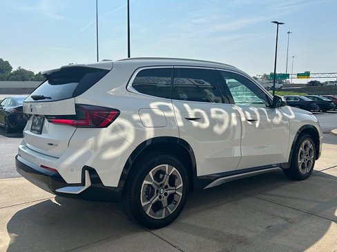 Certified 2023 BMW X1 xDrive28i w/ Convenience Package image 11