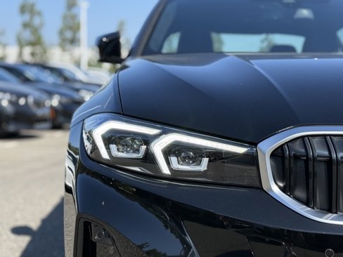 Used 2025 BMW 330i Sedan w/ Convenience Package image 12