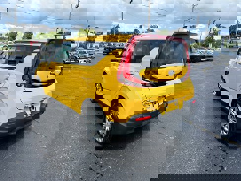 Used 2020 Kia Soul LX image 5