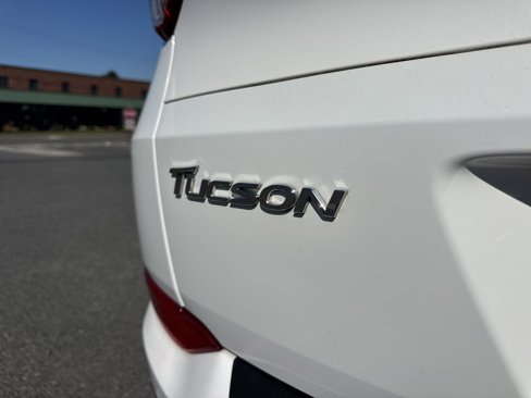 Used 2016 Hyundai Tucson Limited w/ Option Group 03 image 34