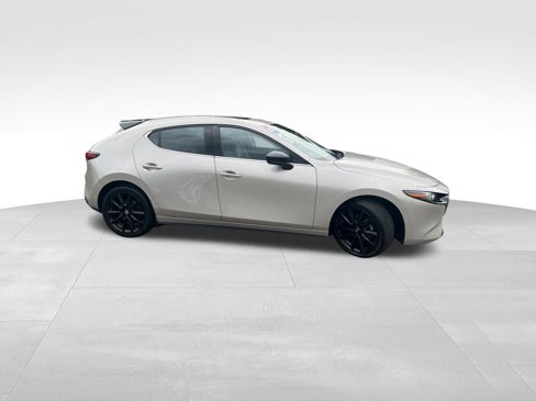 Used 2022 MAZDA MAZDA3 s image 5