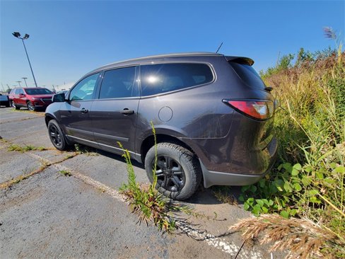 Used 2014 Chevrolet Traverse LS image 3