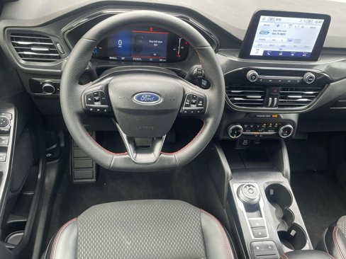 Used 2025 Ford Escape ST-Line image 13