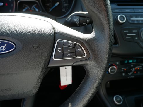 Used 2017 Ford Focus SE image 28