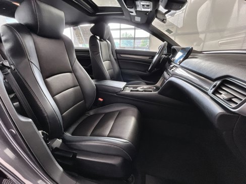Used 2018 Honda Accord Sport image 26