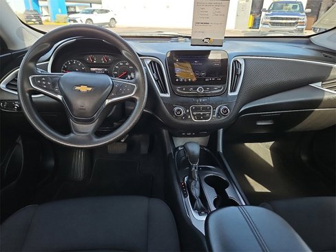 Used 2022 Chevrolet Malibu LT image 8