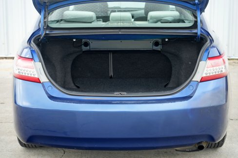 Used 2010 Toyota Camry image 8