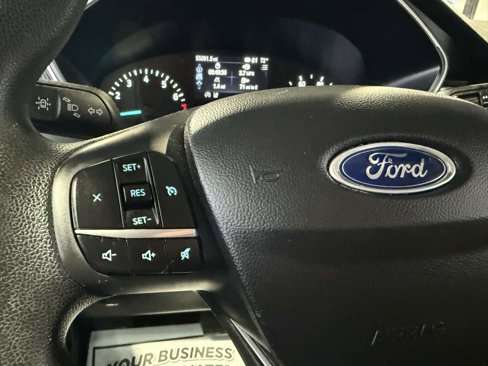 Used 2020 Ford Escape SE image 15
