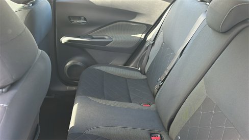 Used 2019 Nissan Kicks SV image 27