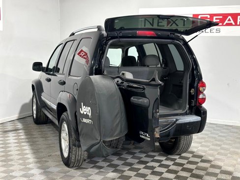 Used 2006 Jeep Liberty Limited image 29