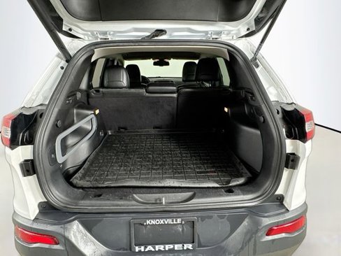 Used 2015 Jeep Cherokee Latitude w/ Comfort/Convenience Group image 27