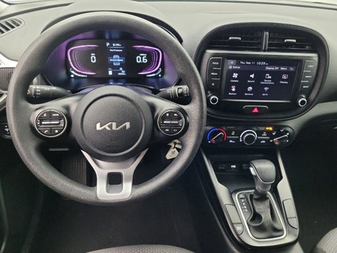 Used 2024 Kia Soul LX w/ Option Group 015 image 22