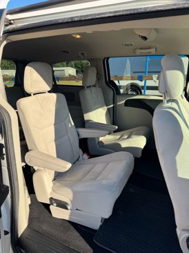 Used 2016 Dodge Grand Caravan SE w/ Quick Order Package 29E SE image 9