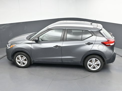 Used 2019 Nissan Kicks S image 32