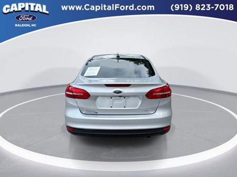 Certified 2018 Ford Focus SE image 7