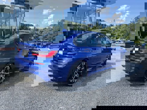Used 2020 BMW 330i Sedan w/ M Sport Package image 8