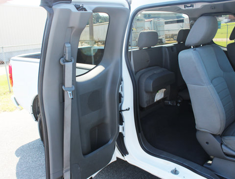 Used 2019 Nissan Frontier S image 40