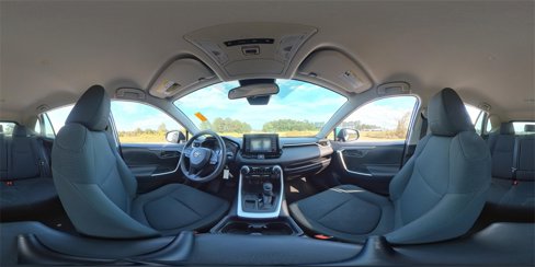 Used 2021 Toyota RAV4 LE image 34